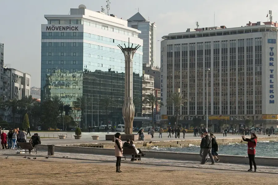 Mövenpick Hotel İzmir