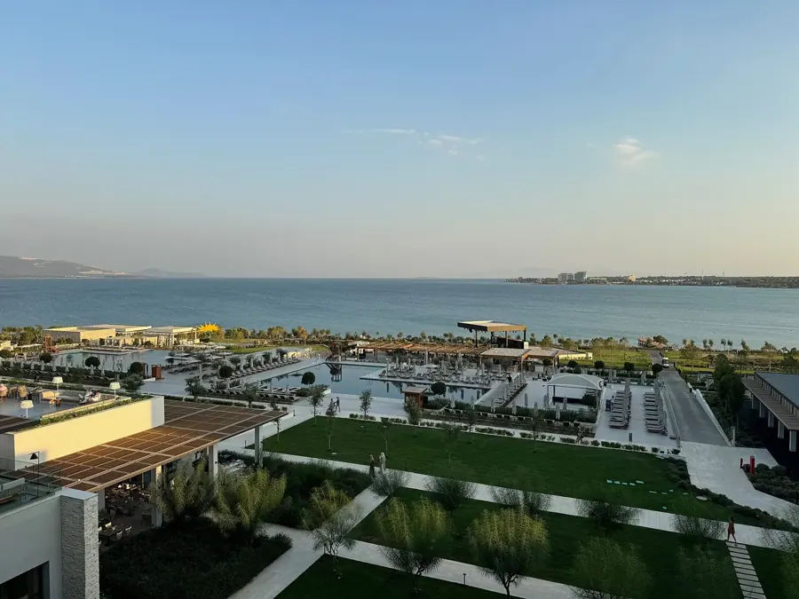 Anda Barut Collection