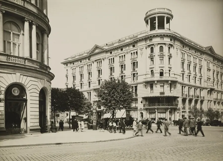 Hotel Bristol