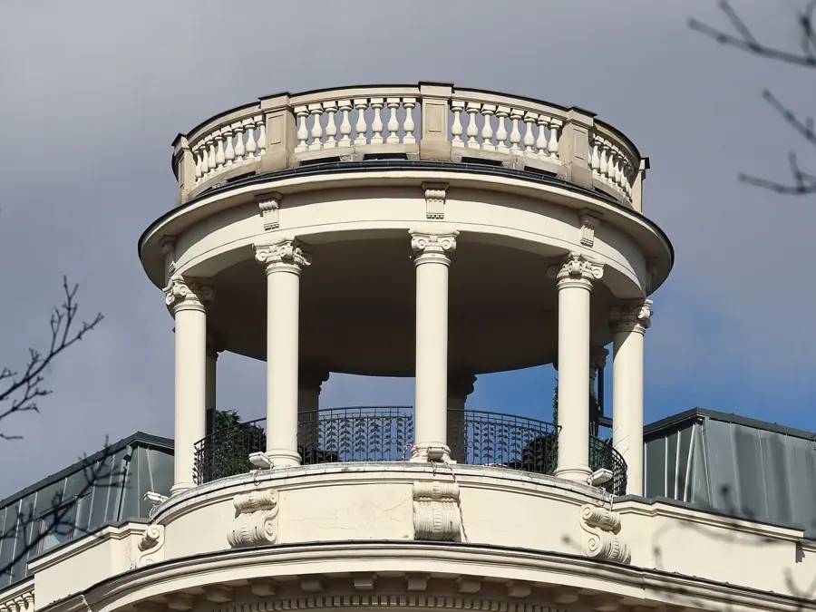 Hotel Bristol