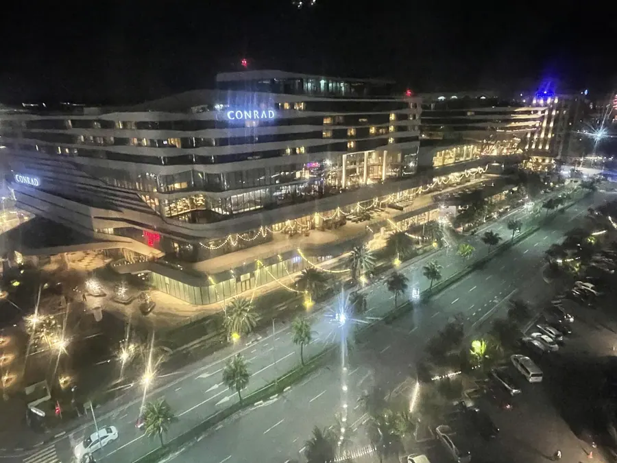 Conrad Manila