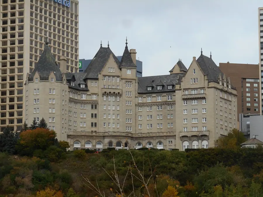 Fairmont Hotel MacDonald