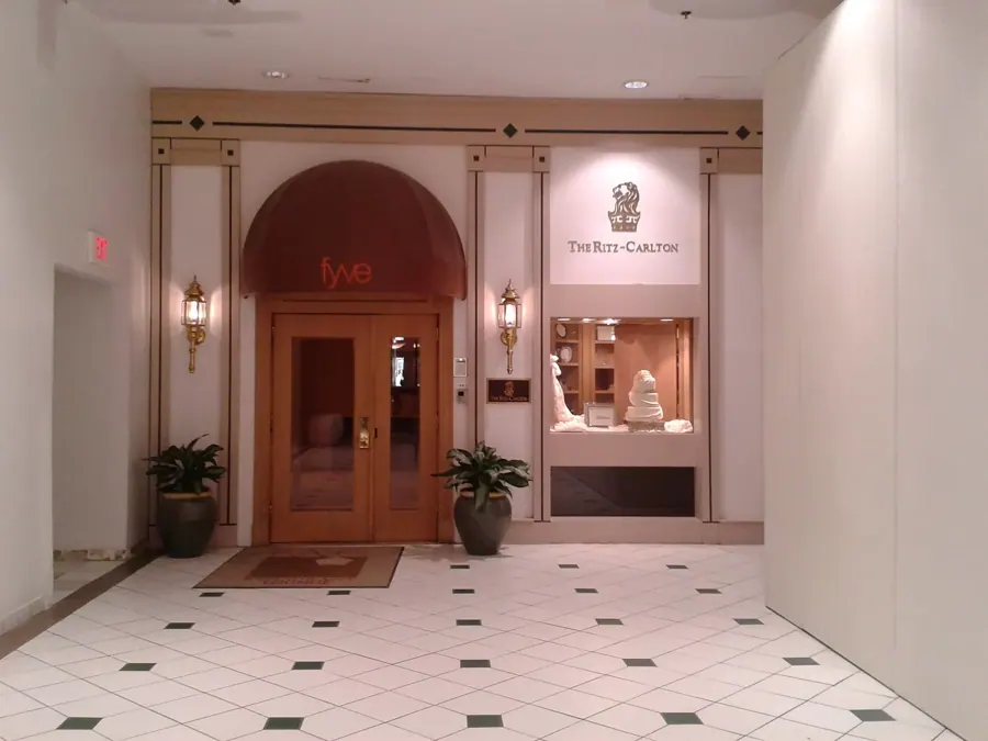 Ritz-Carlton, Pentagon City